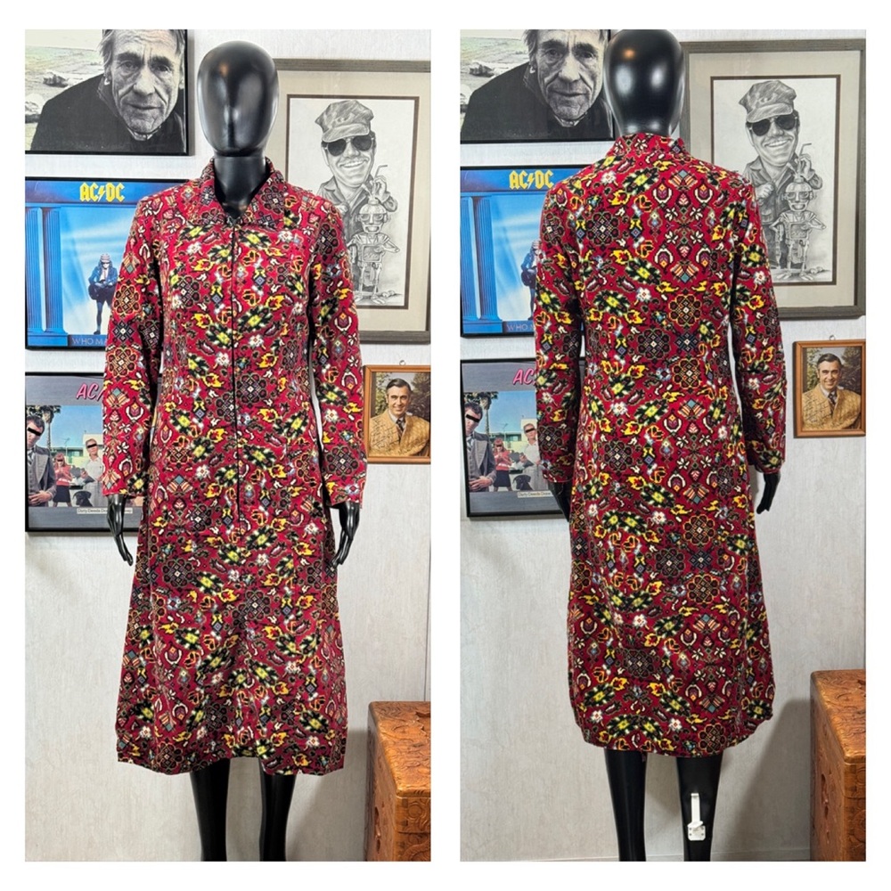 Vintage Charm of Hollywood Red Tapestry Coat Dress with Pockets